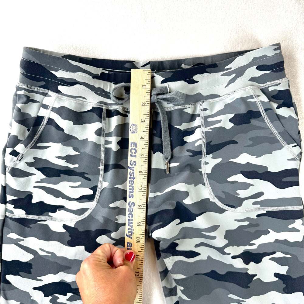 ZYIA Active Gray Camo Unwind Joggers - Picture 3 of 9